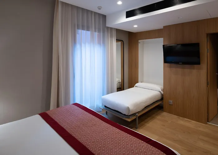 加泰罗尼亚亦桑普乐区1864 酒店