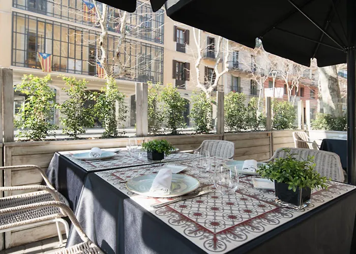 酒店 加泰罗尼亚亦桑普乐区1864 4*