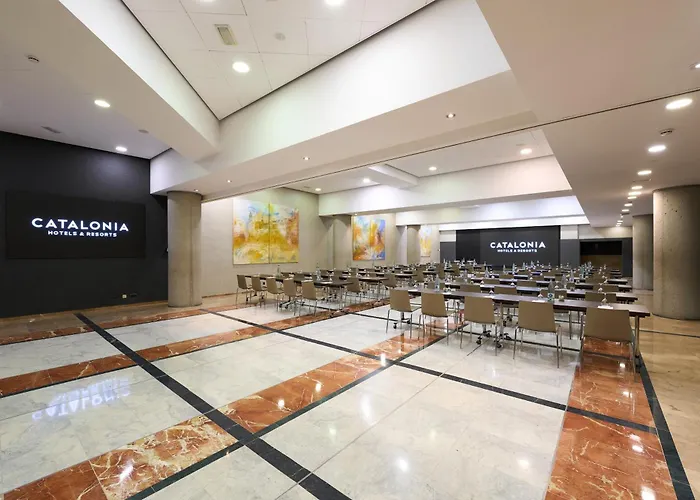 加泰罗尼亚亦桑普乐区1864 酒店