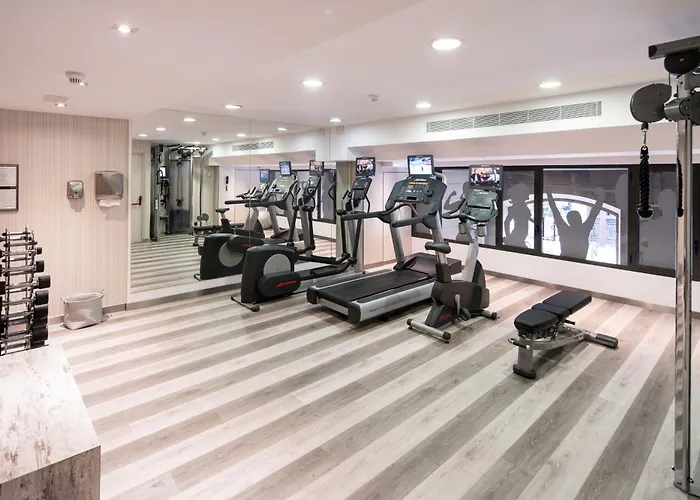 加泰罗尼亚亦桑普乐区1864 4*