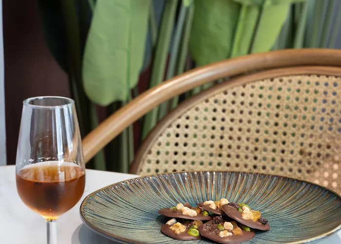 加泰罗尼亚亦桑普乐区1864 酒店 4*