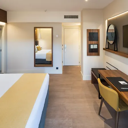 Отель Catalonia Eixample 1864 4*