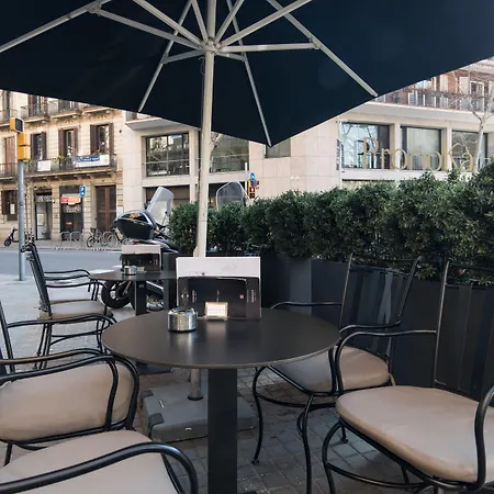 Отель Catalonia Eixample 1864 4*